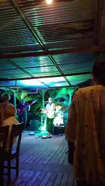 Juntos Beach Bar by null