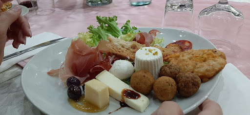 Piper Cafè. Bar...pizzeria..trattoria.. - Thumbnail