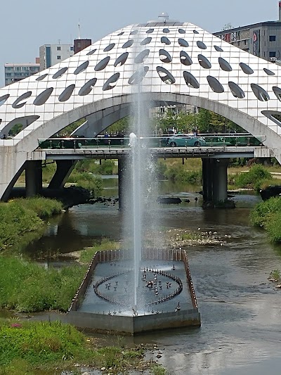 Photos of 캘빈클라인대전은행점
