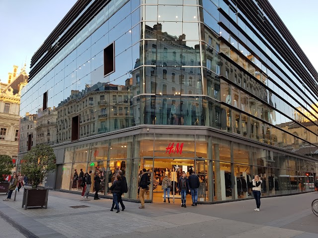 H&M