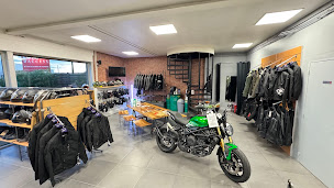Photo n°14 de Moto passion 35 à Rennes (Magasin de motos)