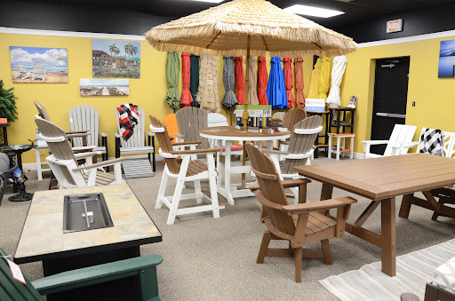 Billiards, Barstools and Patio - Thumbnail