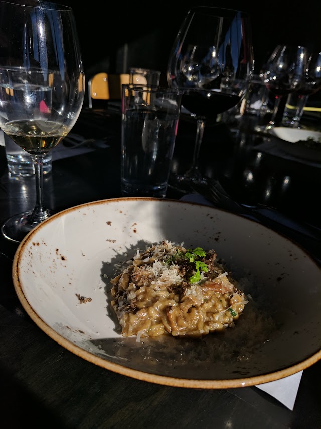 Black Estate Wines