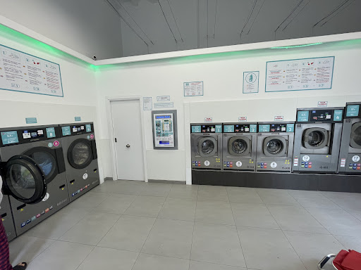 Fresh Laundry Consell de Cent