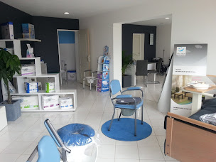 Photo n°1 de MEDIC'EURE - Matériel Médical Evreux à Parville (Magasin de fauteuils roulants)