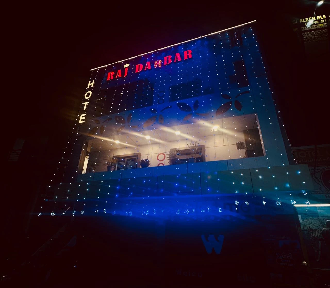 Raj Darbar Hotel