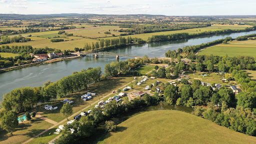 Camping Aux Rives du Soleil
