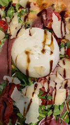 Photo n°39 de Pizza MiMi à Fontainebleau (Bar à vin)