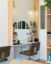 Photo n°10 de Atelier 55 - Salon de Coiffure à Saint-Jean-d'Illac (Salon de coiffure)