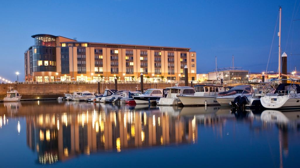 Radisson Blu Waterfront Hotel, Jersey
