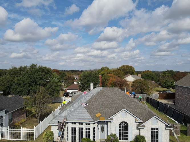 LSCG Roofing Contractors LLC