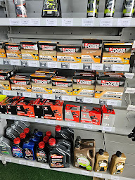 Photo n°32 de Feu Vert à Chartres (Magasin d'articles pour remorques)