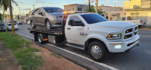 Cheito Towing Rio Grande Luquillo - Thumbnail