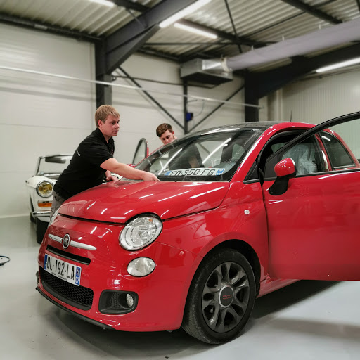ZeCarrossery & ZePare-Brise Aubenas - Carrosserie AC Automobiles - Thumbnail