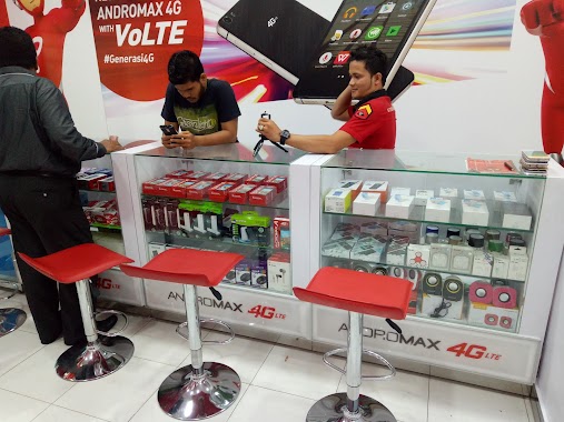 Star Outlet Smartfren Aritech Banda Aceh, Author: CHANNEL OFFICIAL