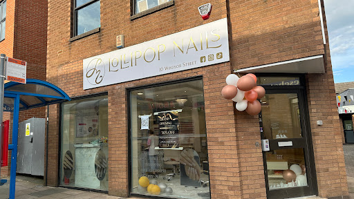 Lollipop nails Melton