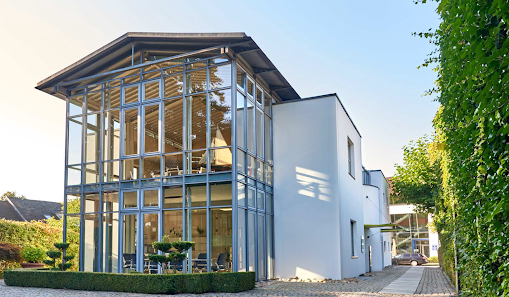 rt Hein Revision + Treuhand GmbH Wirtschaftsprüfungsgesellschaft Steuerberatungsgesellschaft Lindenstraße 54, 25524 Itzehoe, Deutschland