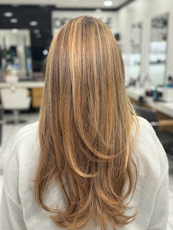 Photo n°20 de DESSANGE - Coiffeur Epinal à Épinal (Institut de beauté)