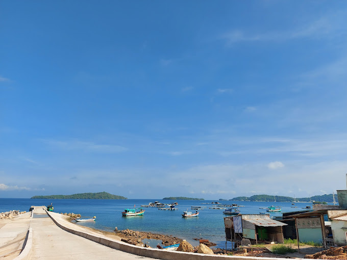 Bến Phụ Đảo Hải Tặc, Hà Tiên, Tỉnh Kiên Giang