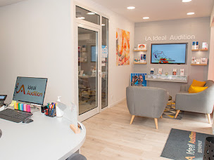 Photo n°2 de Audioprothésiste Versailles - Ideal Audition à Versailles (Centre médical)