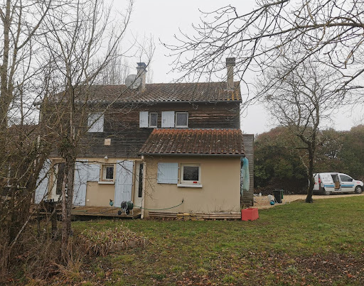 Photo de Entreprise legrain demoussage toiture à Châtellerault (86100)