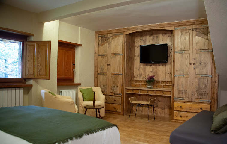 Vallibierna hotel by null