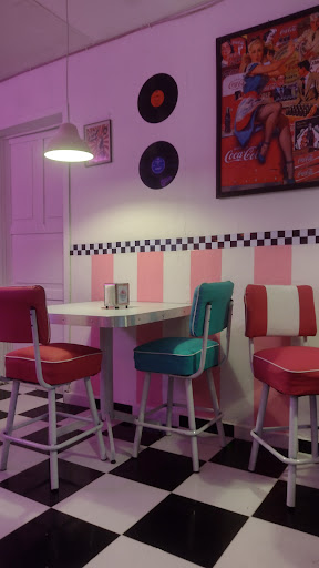 Paraíso Retro