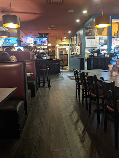 Plymouth House Pizzeria & Pub - Thumbnail