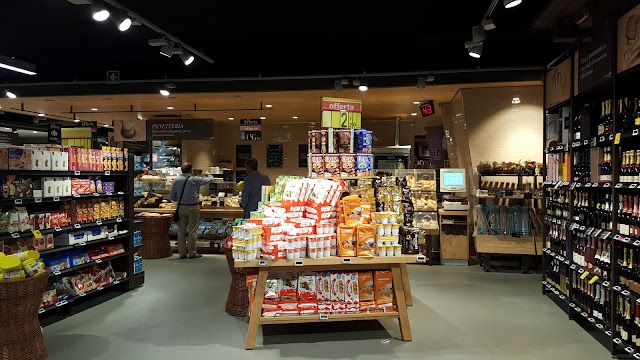 Carrefour Market