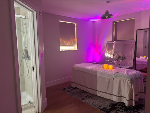 Massage Waterloo -The Oriental spa
