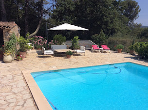 Photo n°3 de Bastide Lou Pèbre d’Aï à La Roquebrussanne (Chambre d'hôtes)