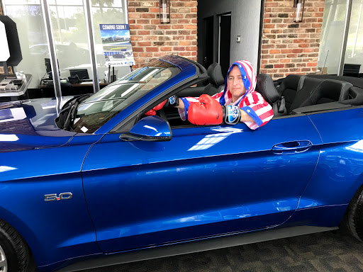 Peacock Ford - Visual