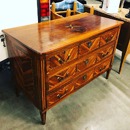 Photo n°21 de Cremoux Hubert à Saint-Jean-d'Angély (Magasin d'antiquités)