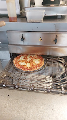 Photo 3 - Saint Lup'Pizza