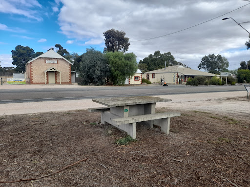 2934 Railway Terrace Parking