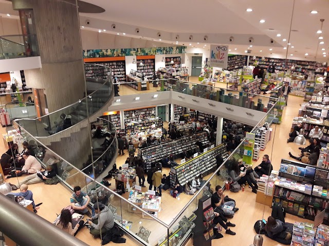 laFeltrinelli Librerie