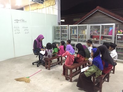 Photos of Srmcdo's Office & Library