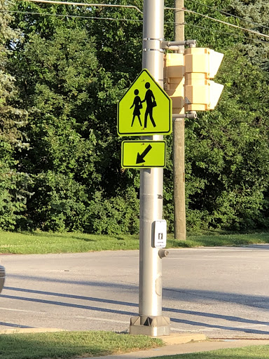 Edgelea Elementary School - Thumbnail