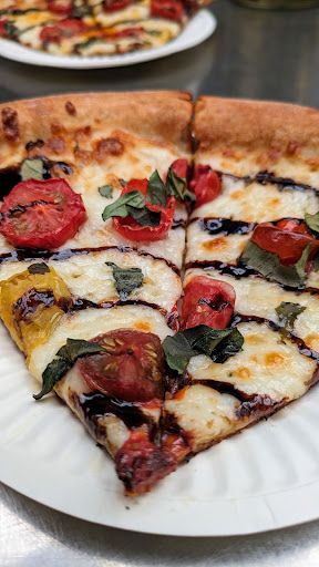 Full Circle Pizza - Visual