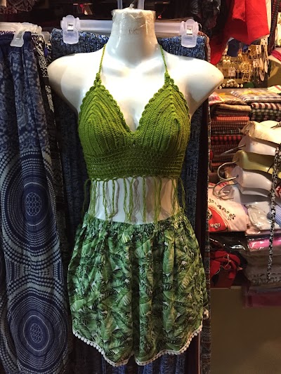 Photos of Alis' Fashions