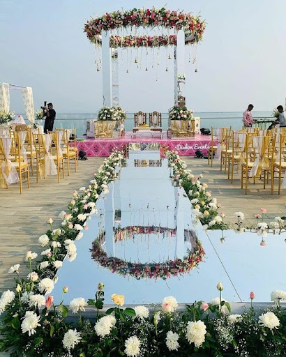 Mirror Glass Entry post image