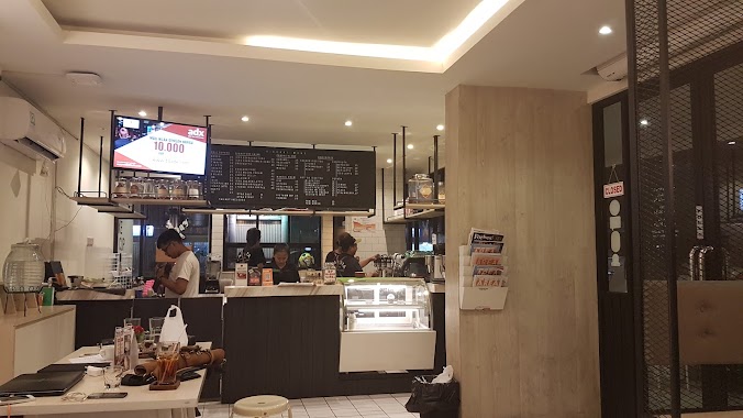 Viverri Coffee Shop, Author: Iksan Kosasih