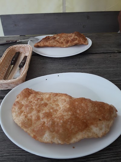 Photos of Čebureki