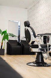 Photo n°5 de Le Salon de l’Entre deux Mers à Langoiran (Salon de coiffure)