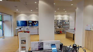 Photo n°16 de Boutique SFR Saint Die Des Vosges à Saint-Dié-des-Vosges (Opérateur téléphonique)