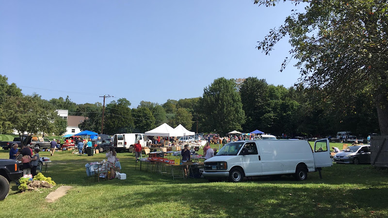 Flea Markets in Woodbury, Connecticut