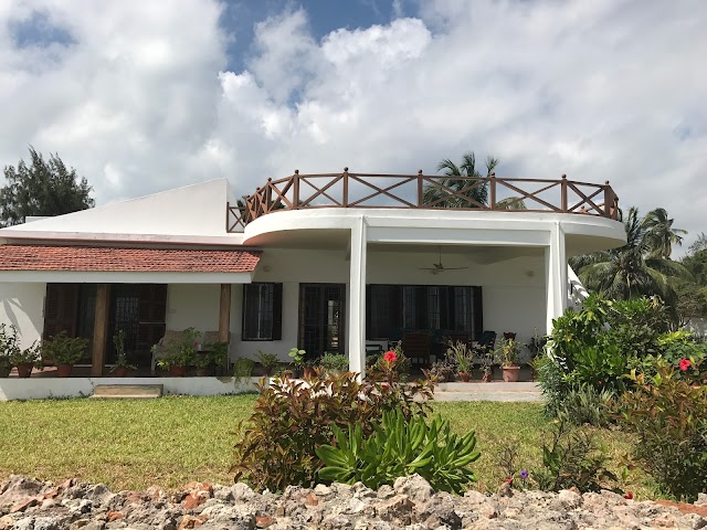 FLAME TREE COTTAGES