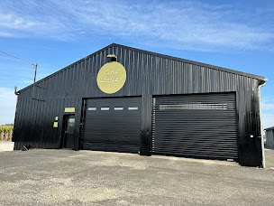 Photo n°2 de Cinq Atelier à Jallais (Atelier de carrosserie automobile)