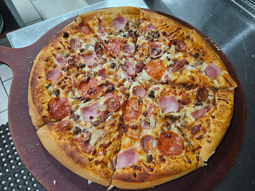 Pizzeria pizza hot