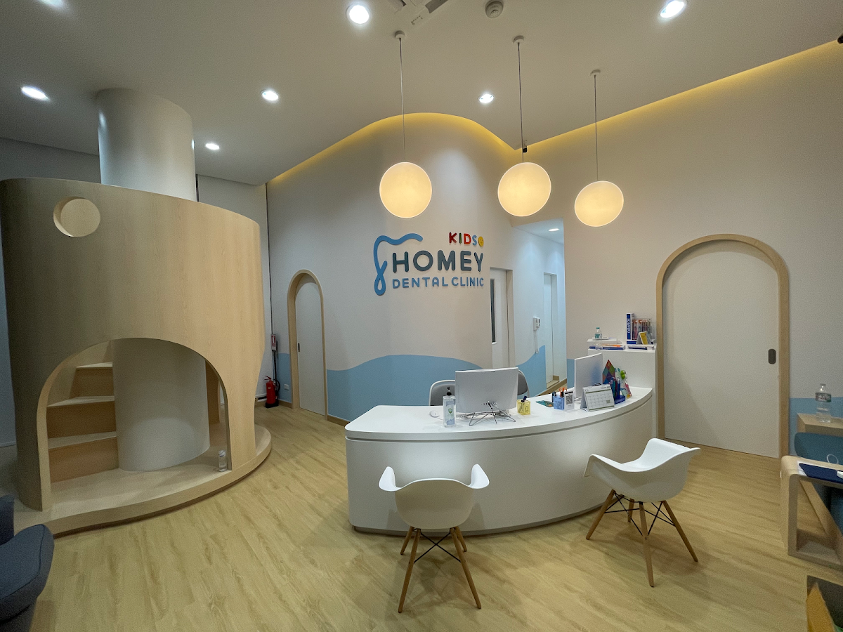 Homey Dental Clinic - I'm Park Chula — exterior